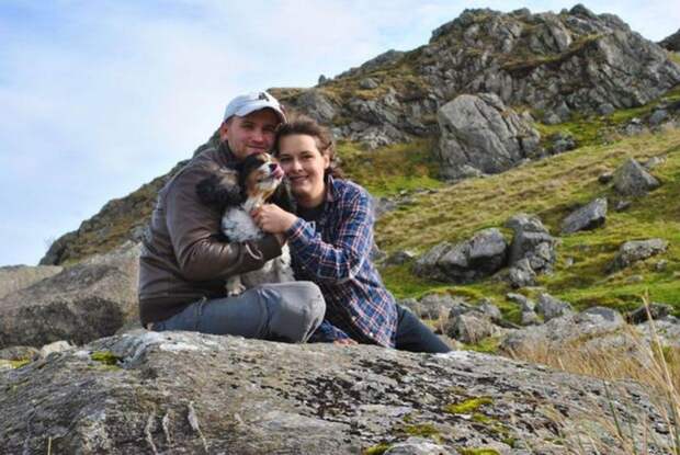 Экстремальная романтика: влюбленные чуть не упали в водопад во время предложения руки и сердца