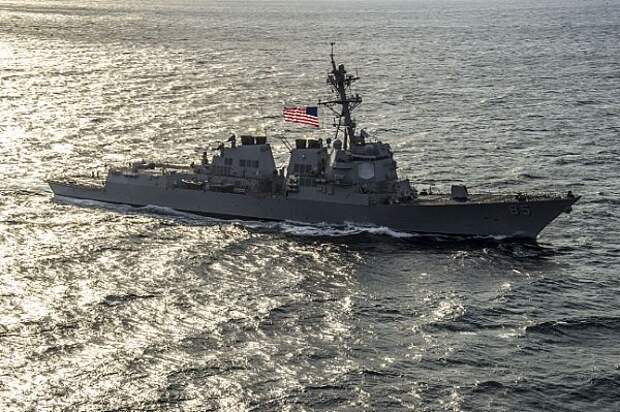 Эсминец США «покусился» на базу Тихоокеанского флота РФ