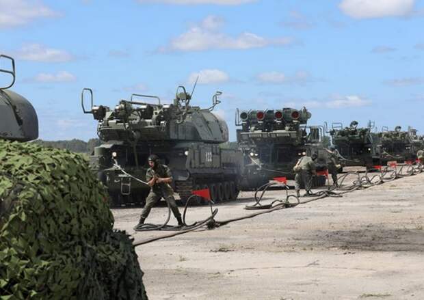 заправочная ёмкость бмп-2. служба мто вво. экипаж бмп 2. M48 reforger. полевой заправочный пункт пзп-10а.