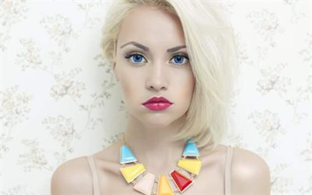 http://brightwallpapers.ru/Uploads/26-1-2016/109004/thumb-devywka-blonde-blondunka-face-makujazh.jpg