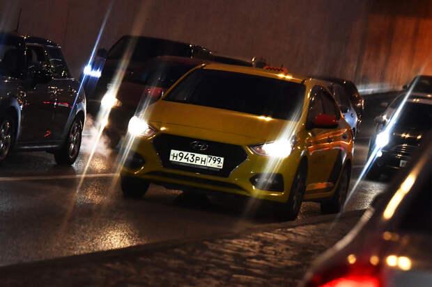 Таксистка брызнула перцовкой в лицо пассажиру из-за денег