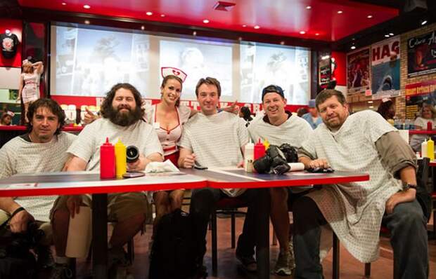 9 самых странных предложений, которыми можно воспользоваться в барах и ресторанах по всему миру