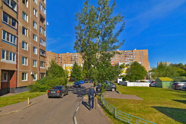 Около домов 1131 и 1121 в Силино выполнены некоторые работы по благоустройству Около домов 1131 и 1121 в Силино выполнены некоторые работы по благоустройству
