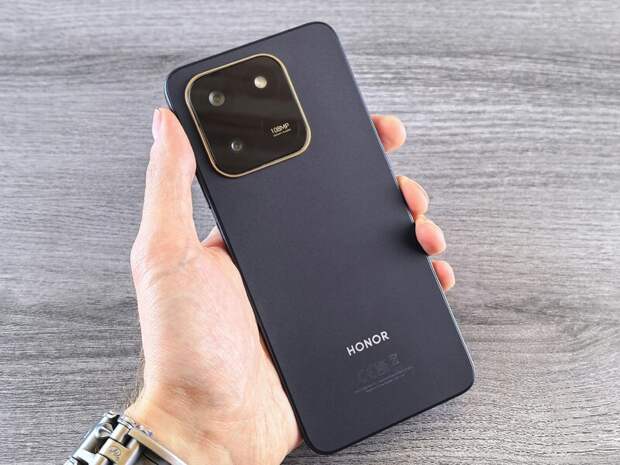 Honor представила новый смартфон 600 Lite с выдающимися характеристиками