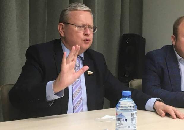 Мечтать о миллионе рублей в месяц — вредно? Депутат Делягин осадил зумеров