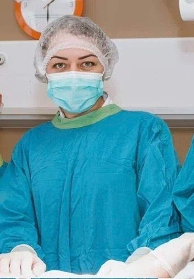 Сабина Дулаева: "Все букеты от бойцов фотографирую на память"