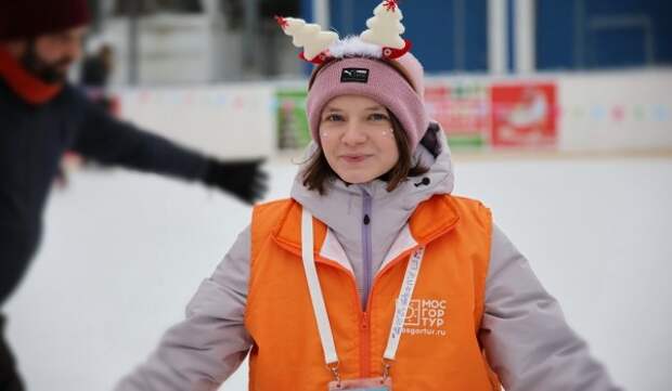 Бесплатные занятия для школьников «Все на лед» пройдут на катке парка «Никулино»