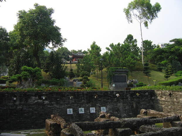 Парк, расположенный на месте города. /Фото: tonkosti.ru Парк, расположенный на месте города. /Фото: tonkosti.ru