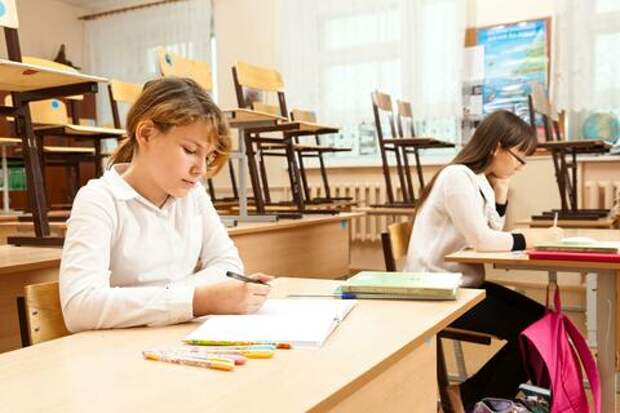 Тревога, капризы и усталость: депрессия среди школьников растет