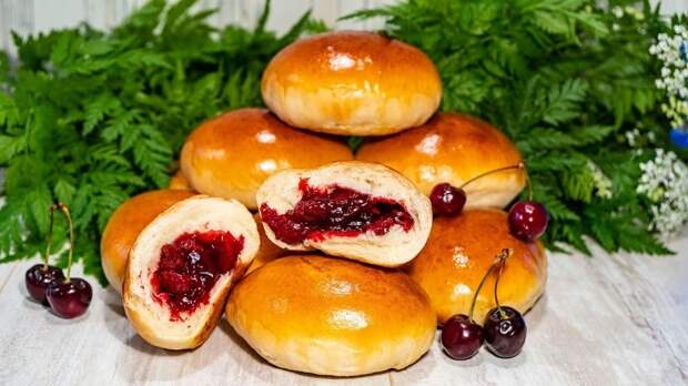 Пирожки с вишней не текут и не черствеют! Удачное тесто для любой выпечки