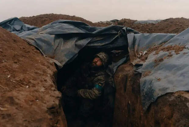 Порядка 40 украинских боевиков оказались заблокированы в меловых пещерах в районе Горнальского мужского монастыря