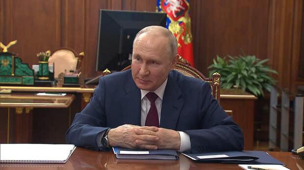 Путин: парламентские партии выступают солидарно по ключевым для России вопросам