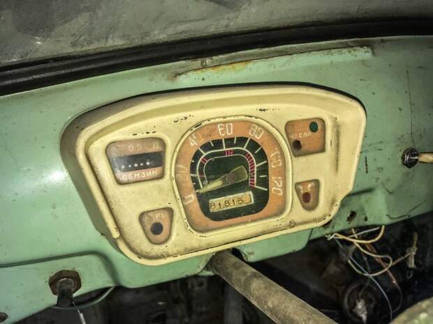 Гаражная находка: ранний "Запорожец" ЗАЗ-965 1961 года выпуска barn find, авто, автомобили, заз 965, заза, запорожец, олдтаймер, ретро авто