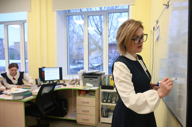 Суд признал законным увольнение учителя за оскорбительное обращение к ученикам