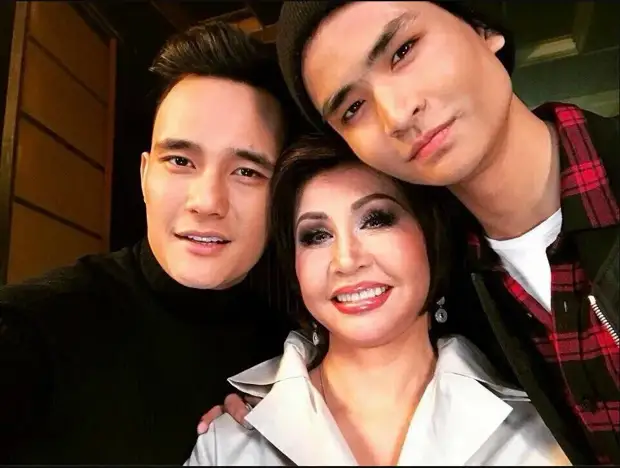 Роза Рымбаева. Путь к успеху. Ее супруг не дожил три месяца до рождения второго сына. Как живет певица и кто ее дети?