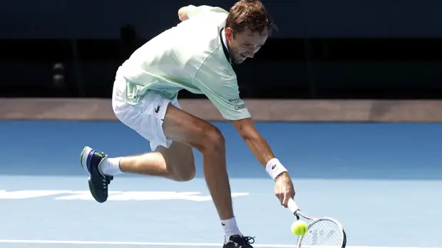 Губерниев: Медведев претендует на победу в АО-2022