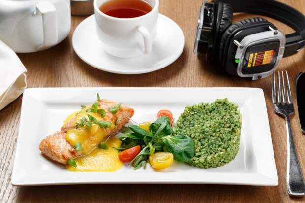 Звук влияет на вкус еды. \ Фото: лады-клуб.рф. Звук влияет на вкус еды. \ Фото: лады-клуб.рф.