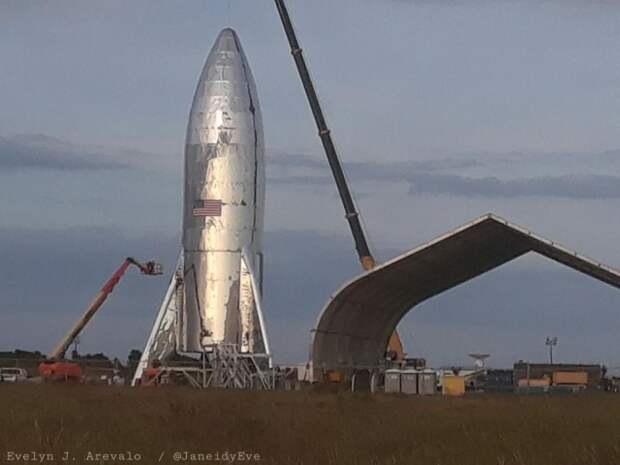 Илон Маск опубликовал снимки космического корабля SpaceX Starship