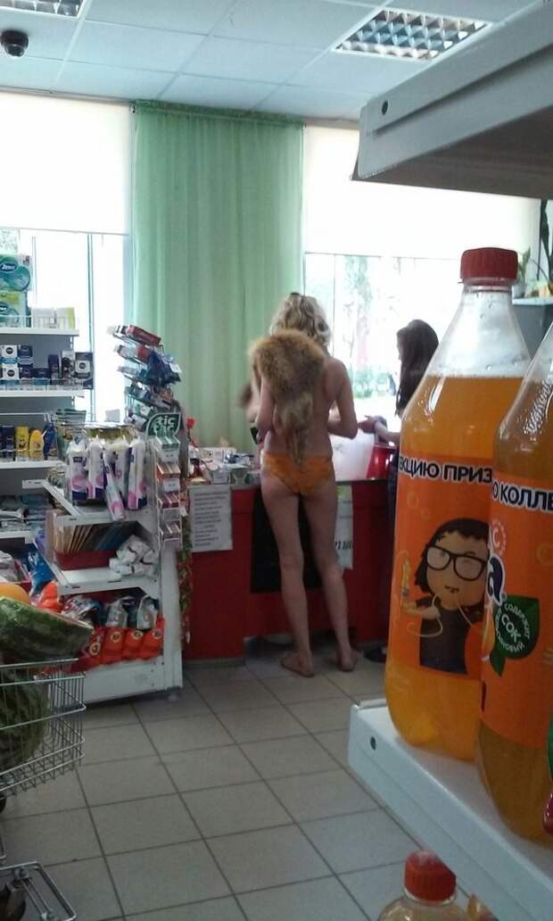 Сумасшедшие фотографии, на которых "нет ничего необычного" Сумасшедшие фотографии, на которых "нет ничего необычного" девушки, дурдом, прикол, психи, юмор