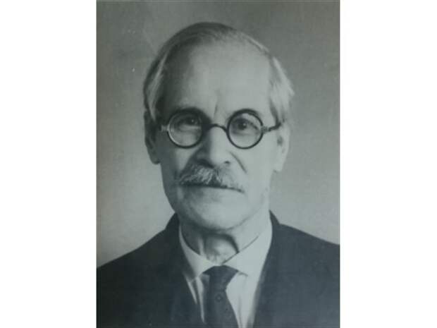Владимир Уваров