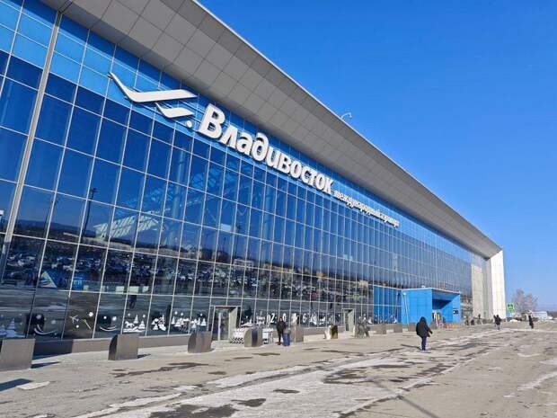 Авиарейсы между Москвой и Владивостоком задерживаются на 4-6 часов