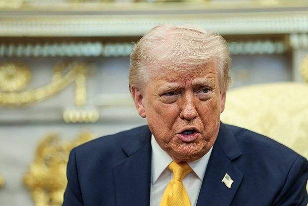 Трампа атаковала «злая» пчела