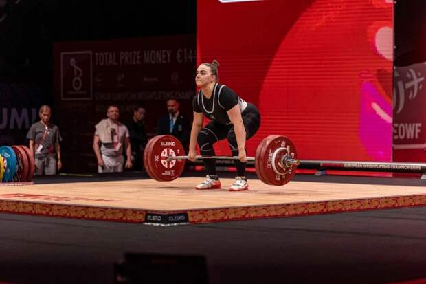 Спортсменка из Тахтамукайского района стала серебряным призёром чемпионата Европы по тяжёлой атлетике