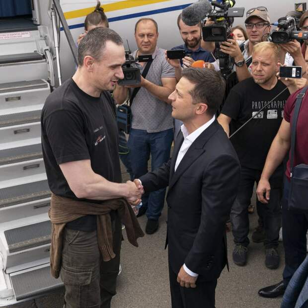 Бомба Панова, танки Сенцова и призрак Савченко Бомба Панова, танки Сенцова и призрак Савченко