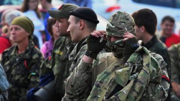 Украина выводит националистов «Азова» из Донбасса