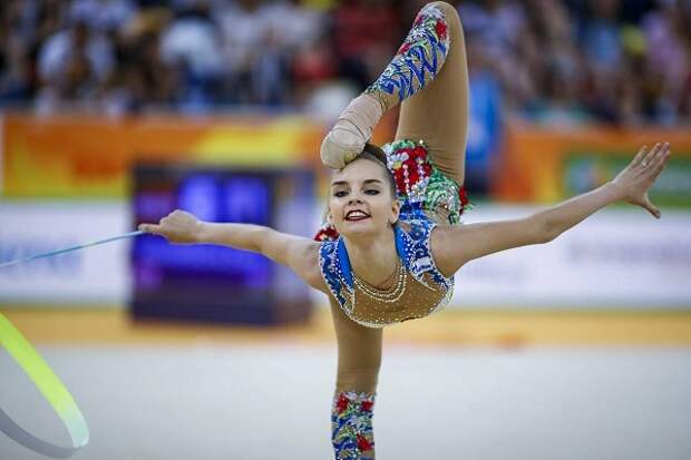Россиянки упустили «золото» в художественной гимнастике