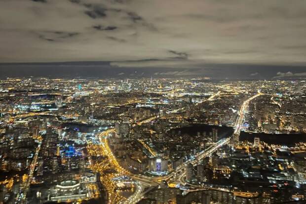 От живых улиц до декораций: Москва меняется