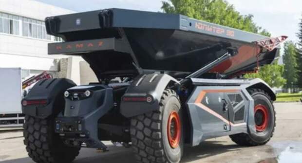 КамАЗ презентовал беспилотный мусоровоз и самосвал для кибердеревни