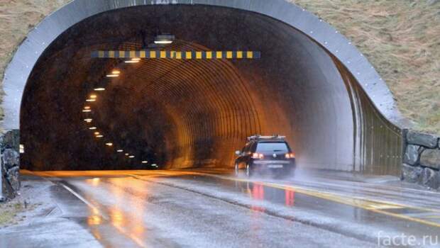 Эйксуннский тоннель в Норвегии
