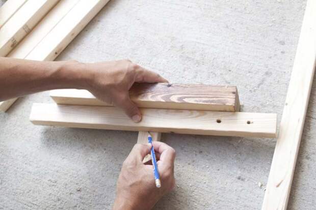 Футуристичные складные стулья DIY
