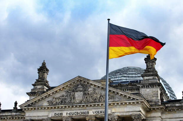 Немцев поставят под ружьё? После угроз Трампа Германия может вернуть обязательный призыв