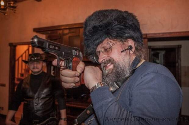 Обучать детей обращению с оружием, по словам Вассермана, обязательно нужно, а массовых самоубийств из-за этого не будет Обучать детей обращению с оружием, по словам Вассермана, обязательно нужно