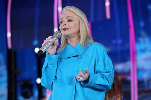 Промоутер рассказал, как Долина переживает историю с продажей квартиры