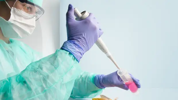 В Пекине выявили первый случай омикрон-штамма коронавируса