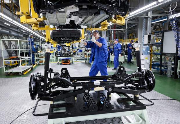 На российском заводе запустили монтаж оборудования для сборки кроссоверов