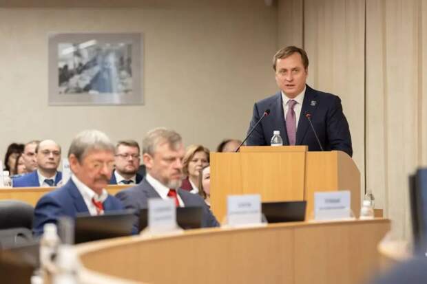 Глава Сургута отчитался о рекордах, приписанных губернатору