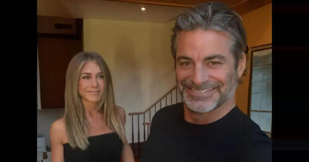 "Это заняло много времени". Бойфренд-гипнотерапевт рассказал о начале романа с Дженнифер Энистон