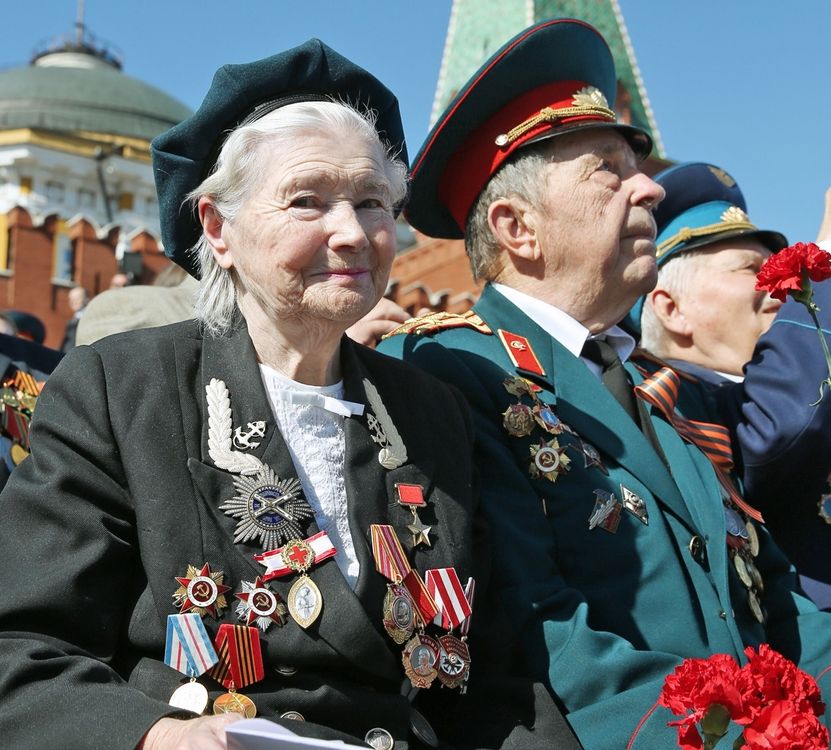 Екатерина Илларионовна на параде Победы 9 мая 2013 года. Екатерина Демина-единственная женщина из морской пехоты