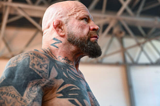 Монсон назвал лицемерным допуск российских боксеров только в нейтральном статусе