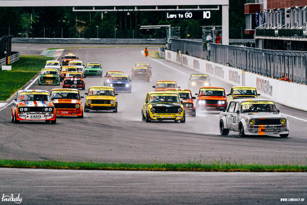 ваз 2101 на трассе moscow raceway