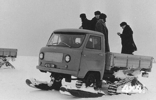 Снегоход УАЗ-451С.