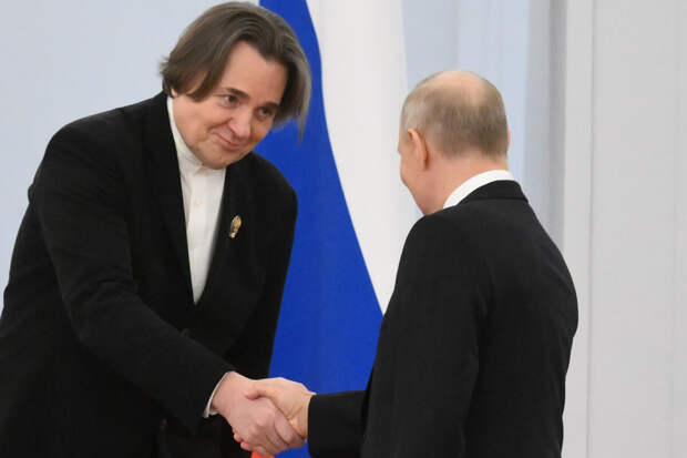 Путин наградил гендиректора Первого канала Эрнста орденом "За доблестный труд"