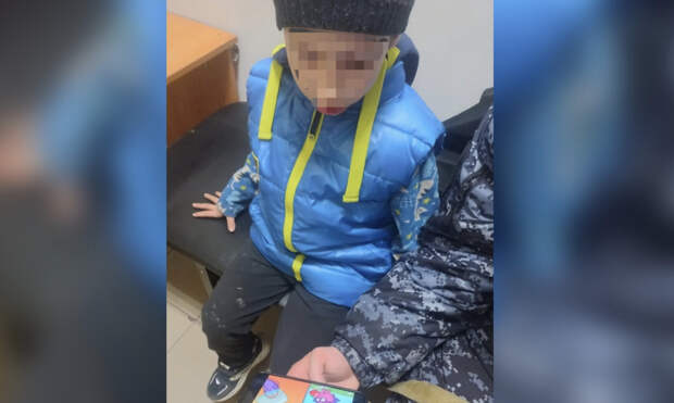 В Сестрорецке росгвардейцы спасли пятилетнего мальчика из захламлённой квартиры