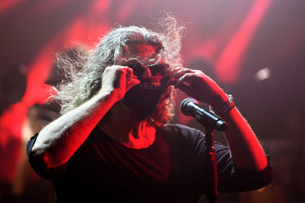 Музыкант Сергей Галанин назвал веру в бога основой мужественности