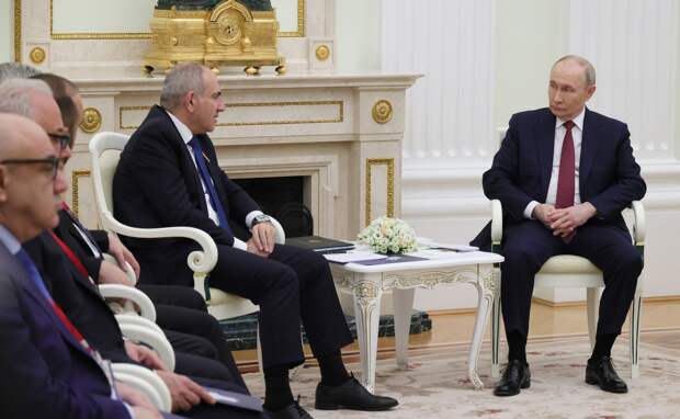 «Не сметь! Вопрос исчерпан!» – В Баку раздражены упоминанием Карабаха на встрече Путина и Пашиняна