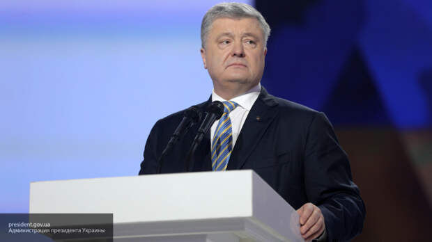 Суд Киева открыл дело о запрете на выезд Порошенко за границу
